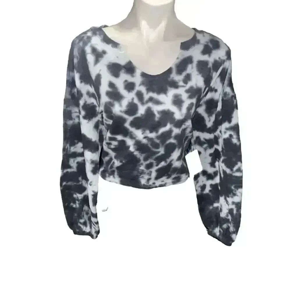Urban rebel cropped sweatshirt size large